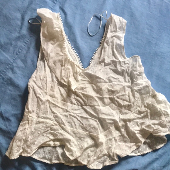 Sleeveless Blouse - Picture 4 of 5